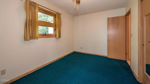 202 Owens Ave, Bismarck, ND 58501 photo 22