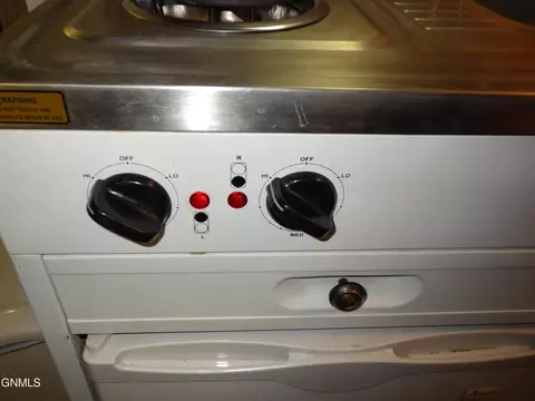 Kitchen - 313 6th St E, Culbertson, MT 59218 photo 7 of 8