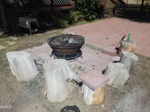 Exterior - 313 6th St E, Culbertson, MT 59218 photo 17 of 18