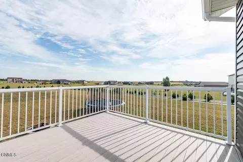 2471 Eugene Dr N, Mandan, ND 58554 photo 15