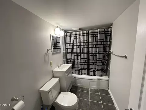912 8th Ave W, Williston, ND 58801 photo 9