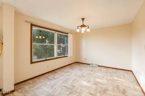 3501 Hillside Rd, Mandan, ND 58554 photo 7