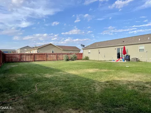 5465 Nicholas Ave NW, Williston, ND 58801 photo 20