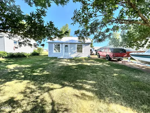 316 3rd Ave W, Ray, ND 58849 photo 12