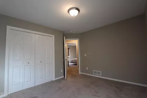 1118 Horseman Loop, Bismarck, ND 58501 photo 35