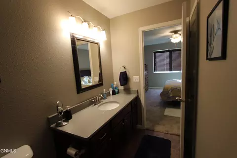 1118 Horseman Loop, Bismarck, ND 58501 photo 29
