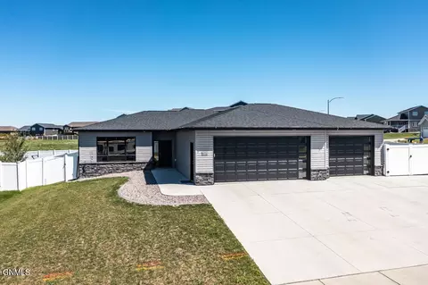 4701 Normandy St, Bismarck, ND 58503 photo 6