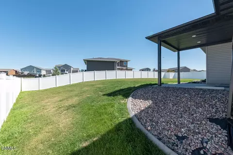 4701 Normandy St, Bismarck, ND 58503 photo 30