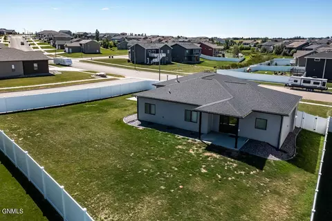 4701 Normandy St, Bismarck, ND 58503 photo 36