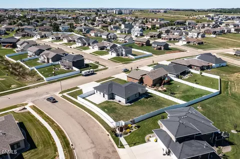 4701 Normandy St, Bismarck, ND 58503 photo 39