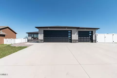4701 Normandy St, Bismarck, ND 58503 photo 10