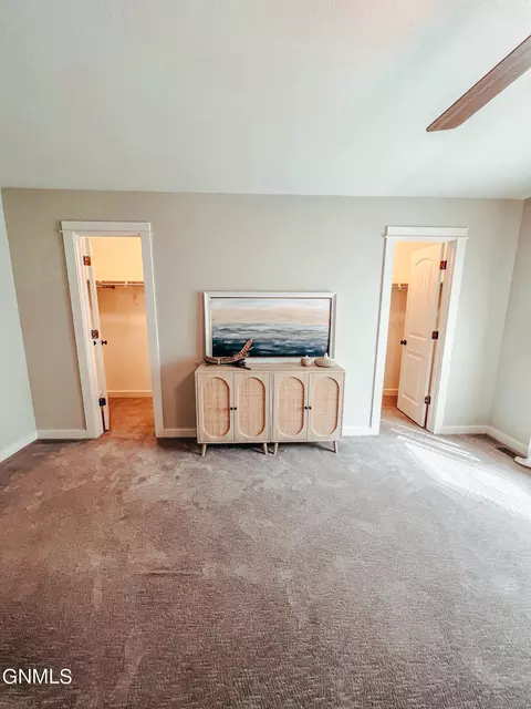 2517 29th Ave W, Williston, ND 58801 photo 27