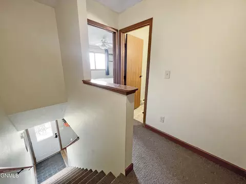 2703 19th Ave W, Williston, ND 58801 photo 24