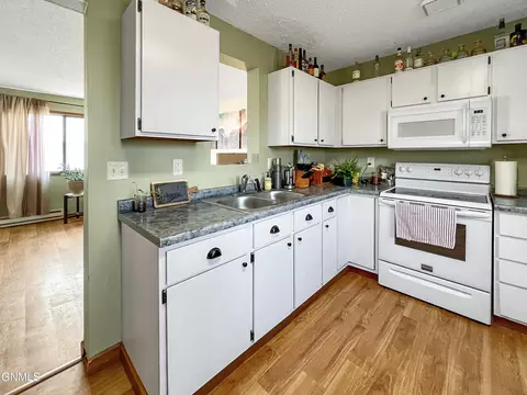 2703 19th Ave W, Williston, ND 58801 photo 14
