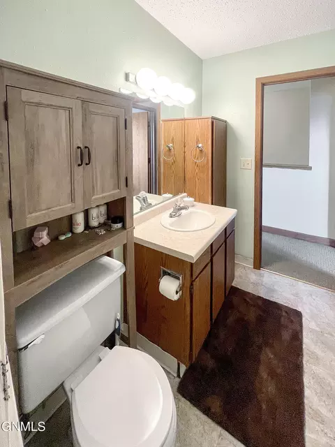2703 19th Ave W, Williston, ND 58801 photo 26