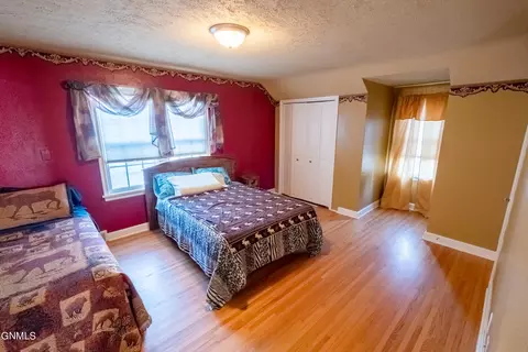 822 2nd Ave E, Williston, ND 58801 photo 28