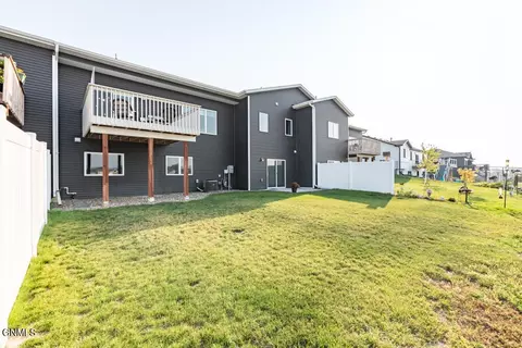 711 Calvert Dr, Bismarck, ND 58503 photo 34