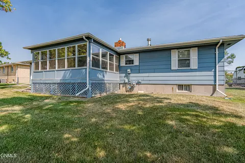 703 Johns Dr, Mandan, ND 58554 photo 74