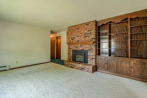 703 Johns Dr, Mandan, ND 58554 photo 8