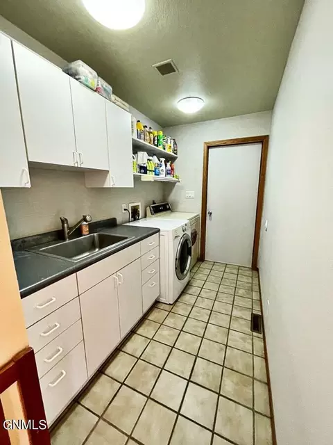 3015 11th Ave E, Williston, ND 58801 photo 32