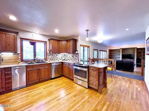 3015 11th Ave E, Williston, ND 58801 photo 24