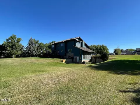 3015 11th Ave E, Williston, ND 58801 photo 6