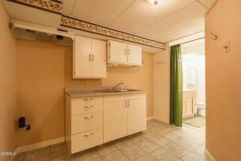 719 N 9th St, Bismarck, ND 58501 photo 29