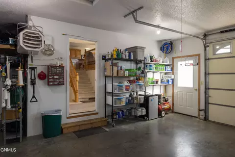 773 13th St E, Dickinson, ND 58601 photo 34