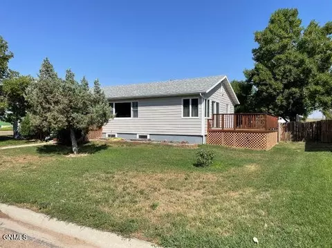 405 7th St E, Culbertson, MT 59218 photo 2