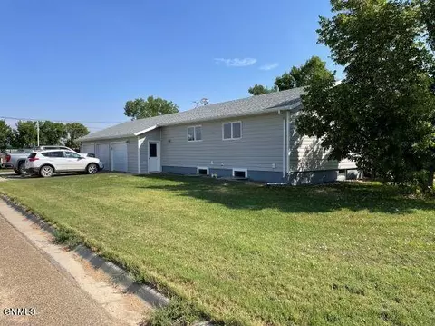 405 7th St E, Culbertson, MT 59218 photo 3