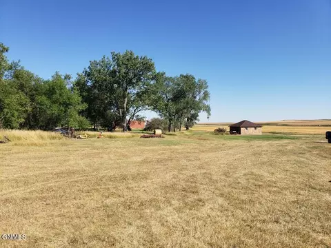 9725 53rd St SW, Gladstone, ND 58630 photo 4