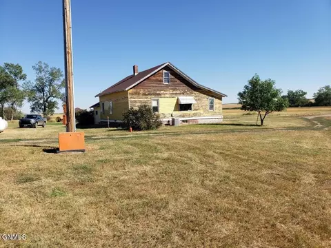 9725 53rd St SW, Gladstone, ND 58630 photo 3