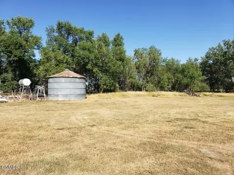 9725 53rd St SW, Gladstone, ND 58630 photo 20