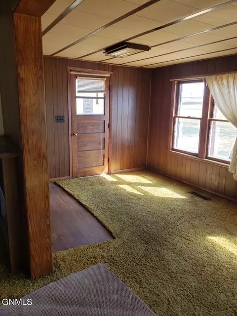 9725 53rd St SW, Gladstone, ND 58630 photo 32