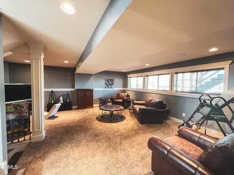 2008 Dublin Ln, Williston, ND 58801 photo 25