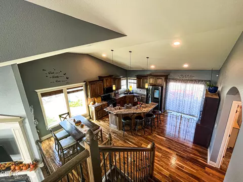 2008 Dublin Ln, Williston, ND 58801 photo 5