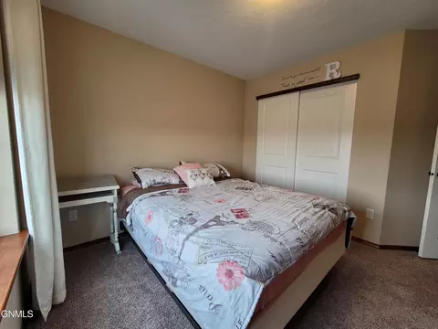 1301 24th St E, Williston, ND 58801 photo 21