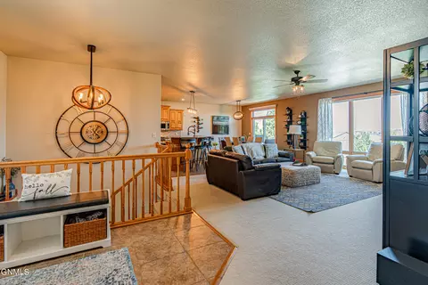 4825 Boulder Ridge Rd, Bismarck, ND 58503 photo 16
