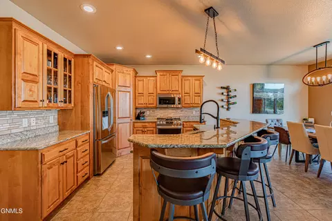 4825 Boulder Ridge Rd, Bismarck, ND 58503 photo 22