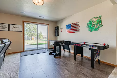 4825 Boulder Ridge Rd, Bismarck, ND 58503 photo 61