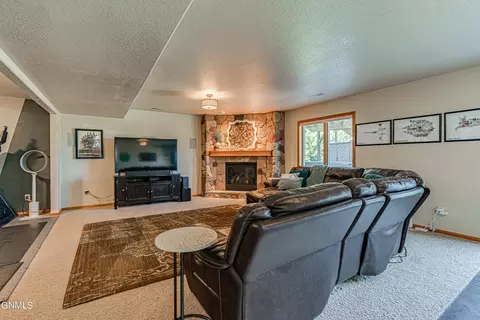 4825 Boulder Ridge Rd, Bismarck, ND 58503 photo 56