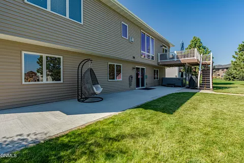 4825 Boulder Ridge Rd, Bismarck, ND 58503 photo 14