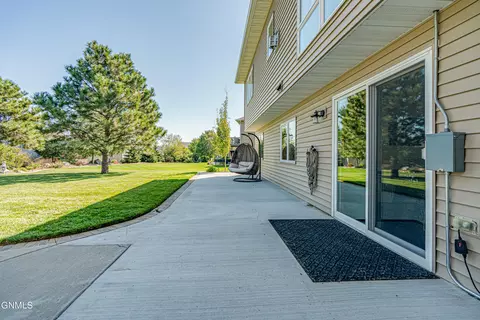 4825 Boulder Ridge Rd, Bismarck, ND 58503 photo 81