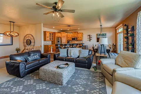 4825 Boulder Ridge Rd, Bismarck, ND 58503 photo 5