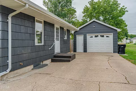 418 N 18th St, Bismarck, ND 58501 photo 57
