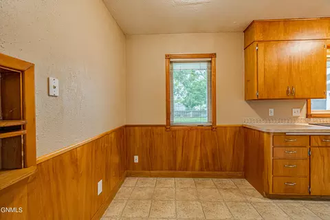 418 N 18th St, Bismarck, ND 58501 photo 11