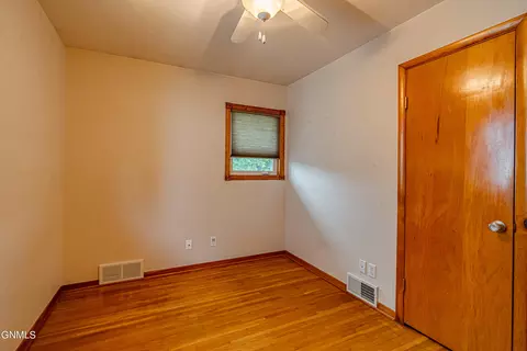 418 N 18th St, Bismarck, ND 58501 photo 21