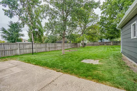 418 N 18th St, Bismarck, ND 58501 photo 41
