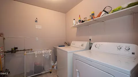 136 Lewis Rd, Lincoln, ND 58504 photo 37