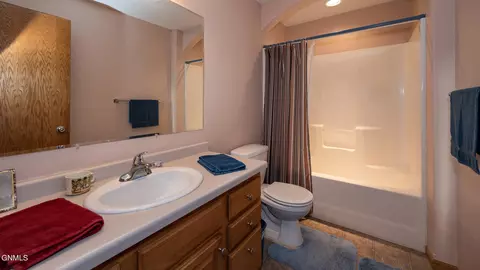 136 Lewis Rd, Lincoln, ND 58504 photo 35